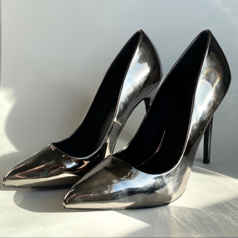 New w/o tags ASOS metallic pumps UK5 US7 4.5” heel
